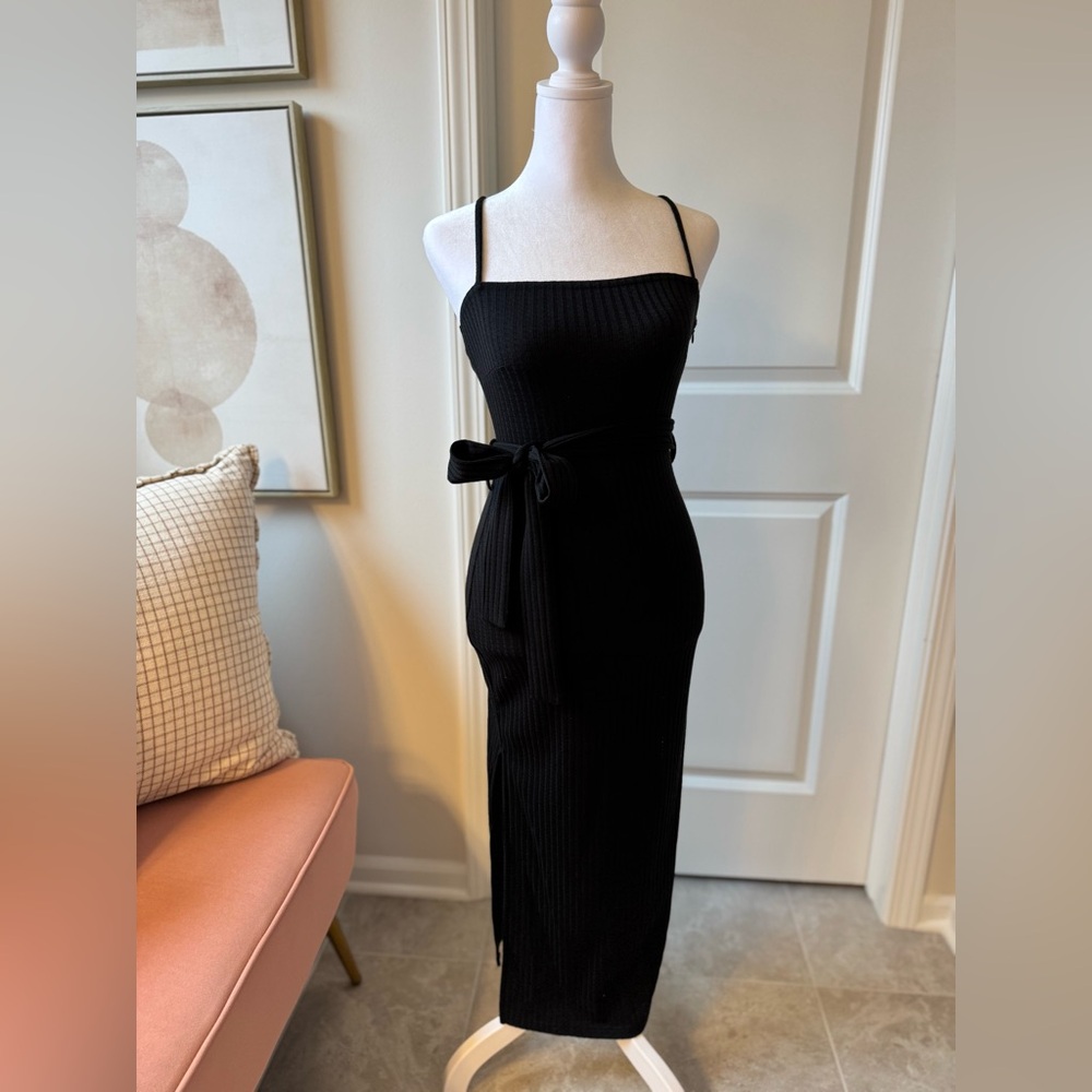 ✨ Elegant Black Knit Midi Dress – Versatile & Chic!      by Here Comes the Sun